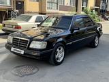 Mercedes-Benz E 220 1995 года за 1 550 000 тг. в Алматы – фото 2