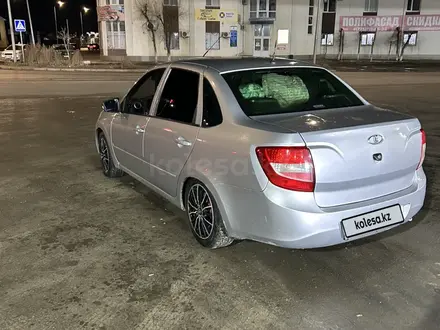 ВАЗ (Lada) Granta 2190 2014 года за 3 200 000 тг. в Атырау – фото 5