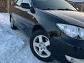 Toyota Camry 2002 года за 6 300 000 тг. в Семей – фото 2