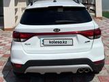 Kia Rio X-Line 2018 годаүшін7 200 000 тг. в Атырау – фото 2