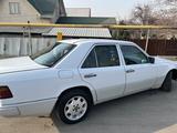 Mercedes-Benz E 230 1992 года за 850 000 тг. в Алматы – фото 2