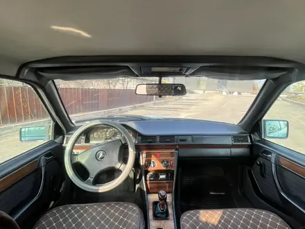 Mercedes-Benz E 230 1992 года за 850 000 тг. в Алматы – фото 6