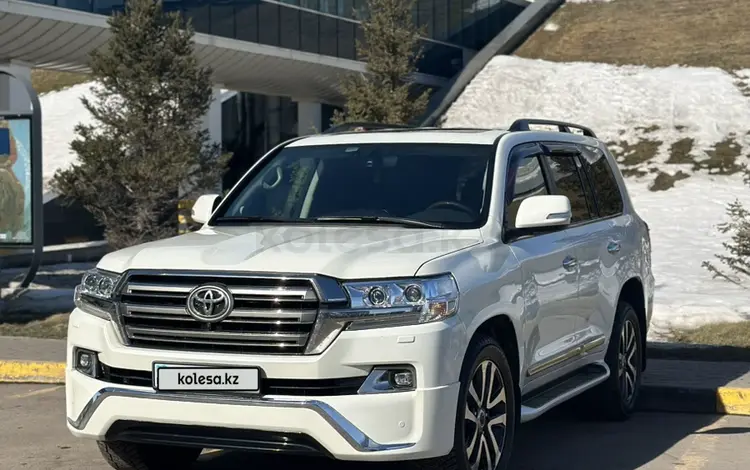 Toyota Land Cruiser 2015 года за 29 000 000 тг. в Астана