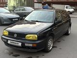 Volkswagen Golf 1994 года за 1 600 000 тг. в Астана