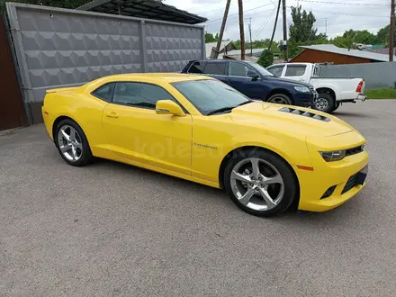 Chevrolet Camaro 2014 года за 19 250 000 тг. в Алматы – фото 3