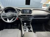 Hyundai Santa Fe 2020 года за 12 100 000 тг. в Актобе – фото 5