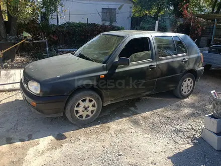 Volkswagen Golf 1994 года за 950 000 тг. в Алматы