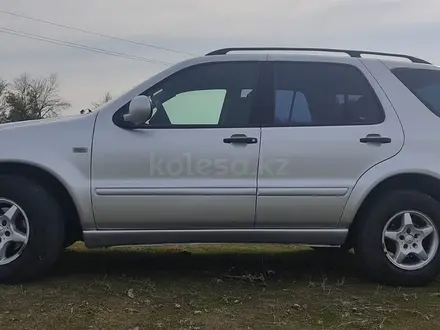 Mercedes-Benz ML 270 2001 года за 4 480 000 тг. в Тараз – фото 2