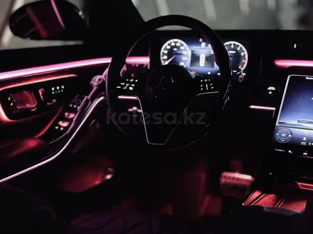 Mercedes-Benz S 580 2023 года за 64 900 000 тг. в Алматы – фото 16