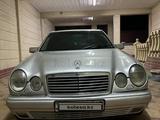 Mercedes-Benz E 280 1999 годаfor3 300 000 тг. в Шымкент