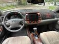 Toyota Camry 2002 года за 4 100 000 тг. в Алматы – фото 12