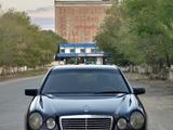 Mercedes-Benz E 230 1995 года за 1 900 000 тг. в Семей – фото 3