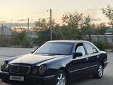 Mercedes-Benz E 230 1995 года за 1 900 000 тг. в Семей – фото 2