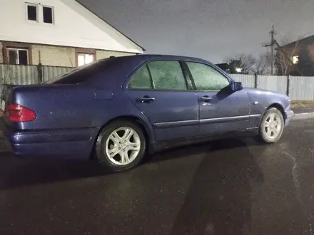 Mercedes-Benz E 280 1998 года за 2 450 000 тг. в Астана