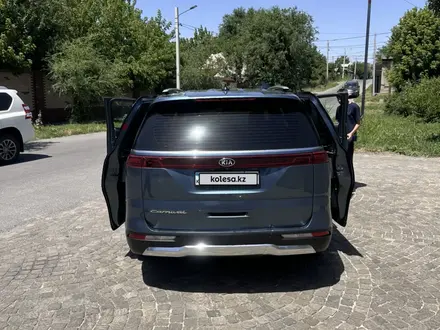 Kia Carnival 2021 года за 15 900 000 тг. в Шымкент – фото 9