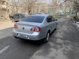 Volkswagen Passat 2007 года за 3 700 000 тг. в Алматы – фото 2