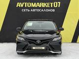 Toyota Camry 2019 годаүшін12 300 000 тг. в Актобе – фото 2