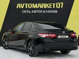 Toyota Camry 2019 годаүшін12 300 000 тг. в Актобе – фото 5