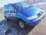 Volkswagen Sharan 1997 года за 1 700 000 тг. в Уральск – фото 3