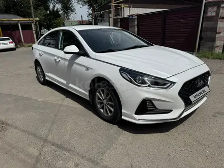 Hyundai Sonata 2020 года за 6 800 000 тг. в Алматы – фото 2