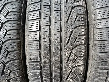 Шины 215/50 R17 — "Pirelli Sottozero Winter 210" (Румыния), зимни за 110 000 тг. в Астана – фото 5