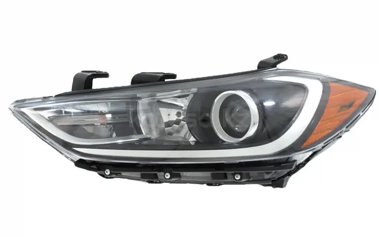 Фара левая правая Hyundai Elantra 2016-2020 за 65 000 тг. в Алматы