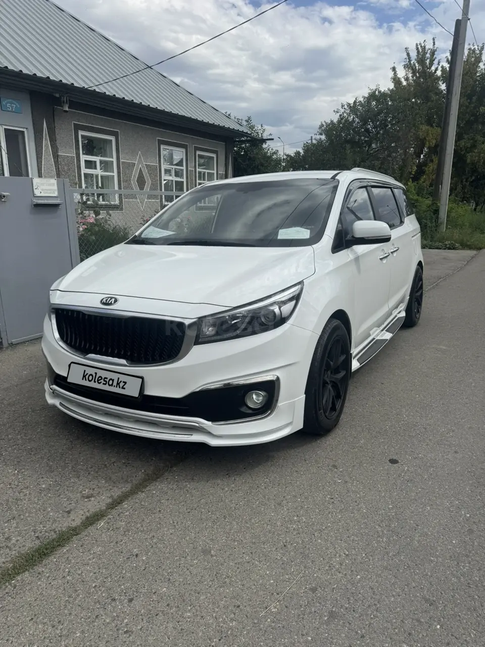 Kia Carnival, 2015