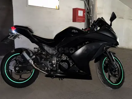 Kawasaki  Ninja 300 2014 года за 2 800 000 тг. в Астана – фото 9