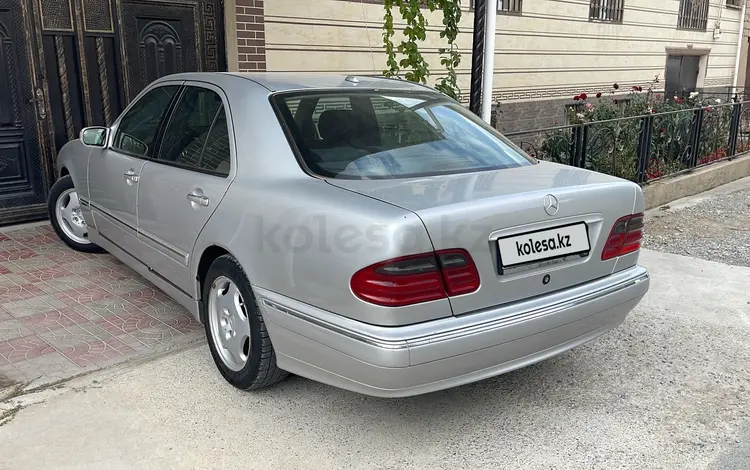 Mercedes-Benz E 320 2000 годаfor4 900 000 тг. в Шымкент