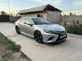 Toyota Camry 2018 годаfor12 000 000 тг. в Шымкент – фото 2