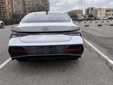 Hyundai Elantra 2024 года за 8 700 000 тг. в Алматы – фото 3