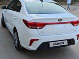 Kia Rio 2018 года за 6 999 999 тг. в Атырау – фото 3