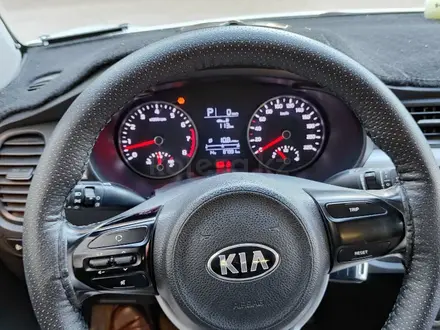 Kia Rio 2018 года за 6 999 999 тг. в Атырау – фото 7