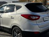 Hyundai Tucson 2013 годаүшін8 500 000 тг. в Актобе – фото 2