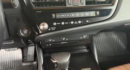 Lexus ES 250 2021 годаүшін21 500 000 тг. в Алматы – фото 2