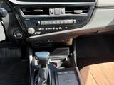 Lexus ES 250 2021 года за 21 500 000 тг. в Алматы – фото 4