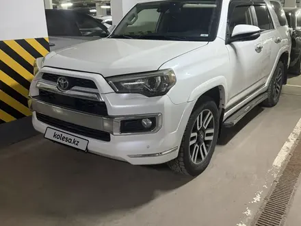 Toyota 4Runner 2021 года за 27 000 000 тг. в Астана