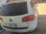 Volkswagen Touareg 2004 года за 2 700 000 тг. в Кызылорда – фото 2