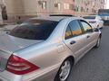 Mercedes-Benz C 180 2001 годаfor2 000 000 тг. в Актау – фото 3