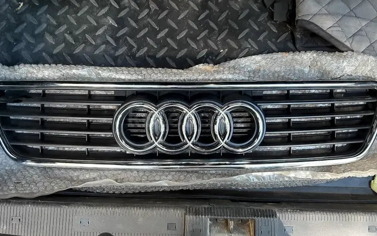 Решётку радиатора на Audi A6 C4 за 16 000 тг. в Караганда