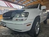 Lexus RX 300 1998 года за 4 844 444 тг. в Алматы – фото 2