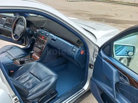 Mercedes-Benz E 280 1996 года за 2 900 000 тг. в Астана – фото 12