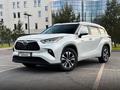 Toyota Highlander 2022 годаүшін22 900 000 тг. в Алматы – фото 4