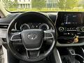 Toyota Highlander 2022 годаүшін22 900 000 тг. в Алматы – фото 13