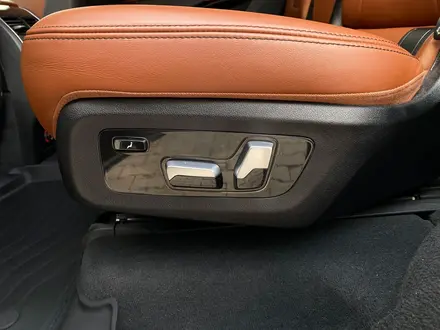BMW X7 XDrive 40i 2022 года за 45 700 000 тг. в Астана – фото 23