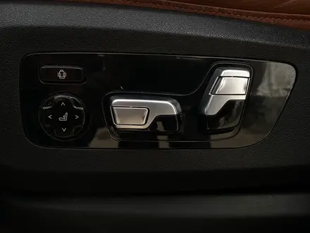 BMW X7 XDrive 40i 2022 года за 45 700 000 тг. в Астана – фото 28