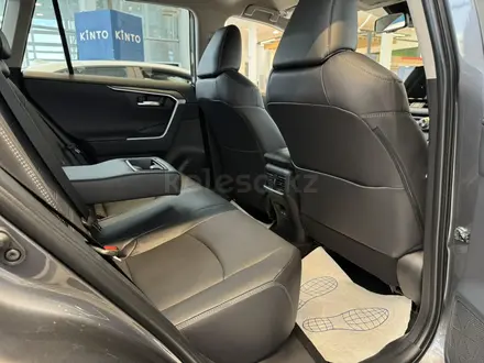Toyota RAV4 Luxe+ 2025 года за 25 990 000 тг. в Атырау – фото 10
