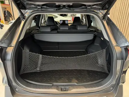 Toyota RAV4 Luxe+ 2025 года за 25 990 000 тг. в Атырау – фото 15