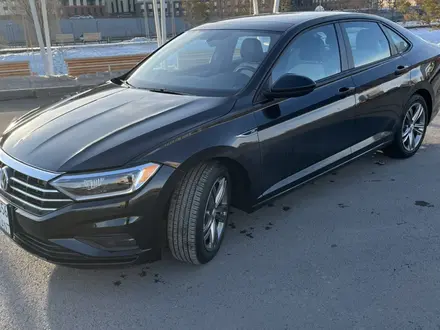 Volkswagen Jetta 2019 года за 8 800 000 тг. в Астана – фото 2