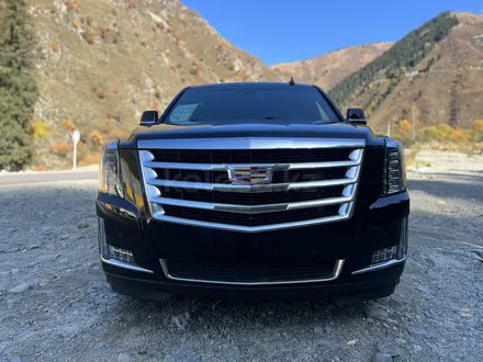 Cadillac Escalade 2016 года за 29 000 000 тг. в Алматы – фото 16